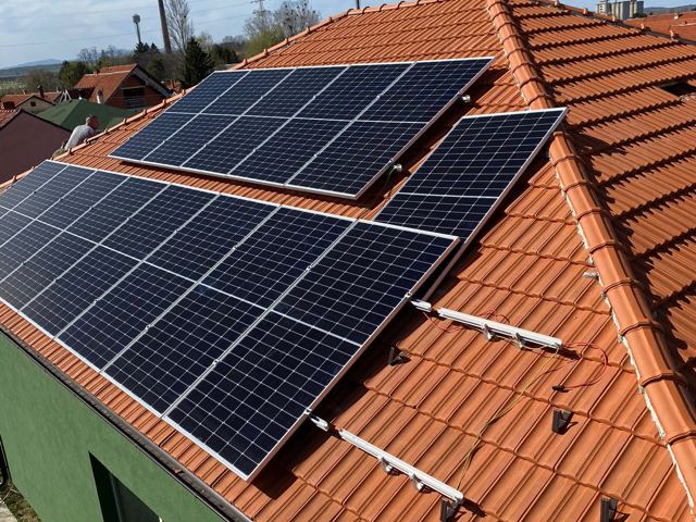 Solarna elektrana na krovu porodične kuće